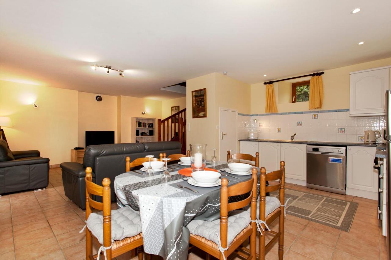 Stone Cottage With Modern Cosy Interior Near To Josselin Perfect Retreat For Writers Or Star Gazers Guegon Экстерьер фото