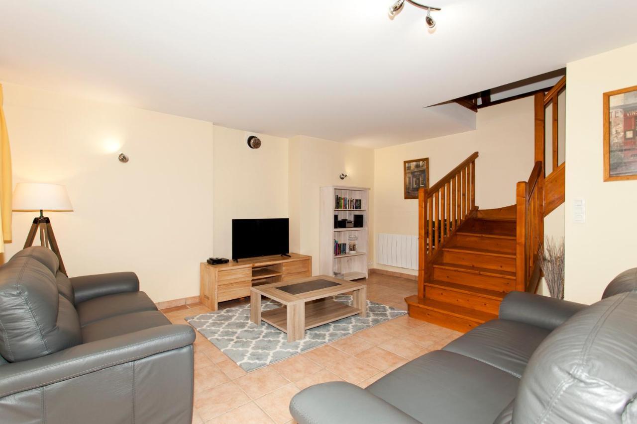 Stone Cottage With Modern Cosy Interior Near To Josselin Perfect Retreat For Writers Or Star Gazers Guegon Экстерьер фото